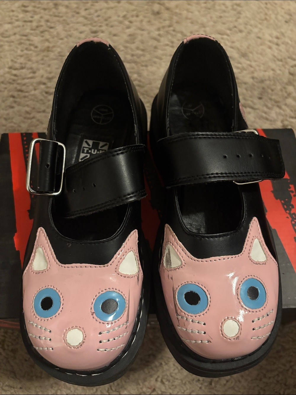 Tuk Black Mary Jane Shoes with Pink Kitty